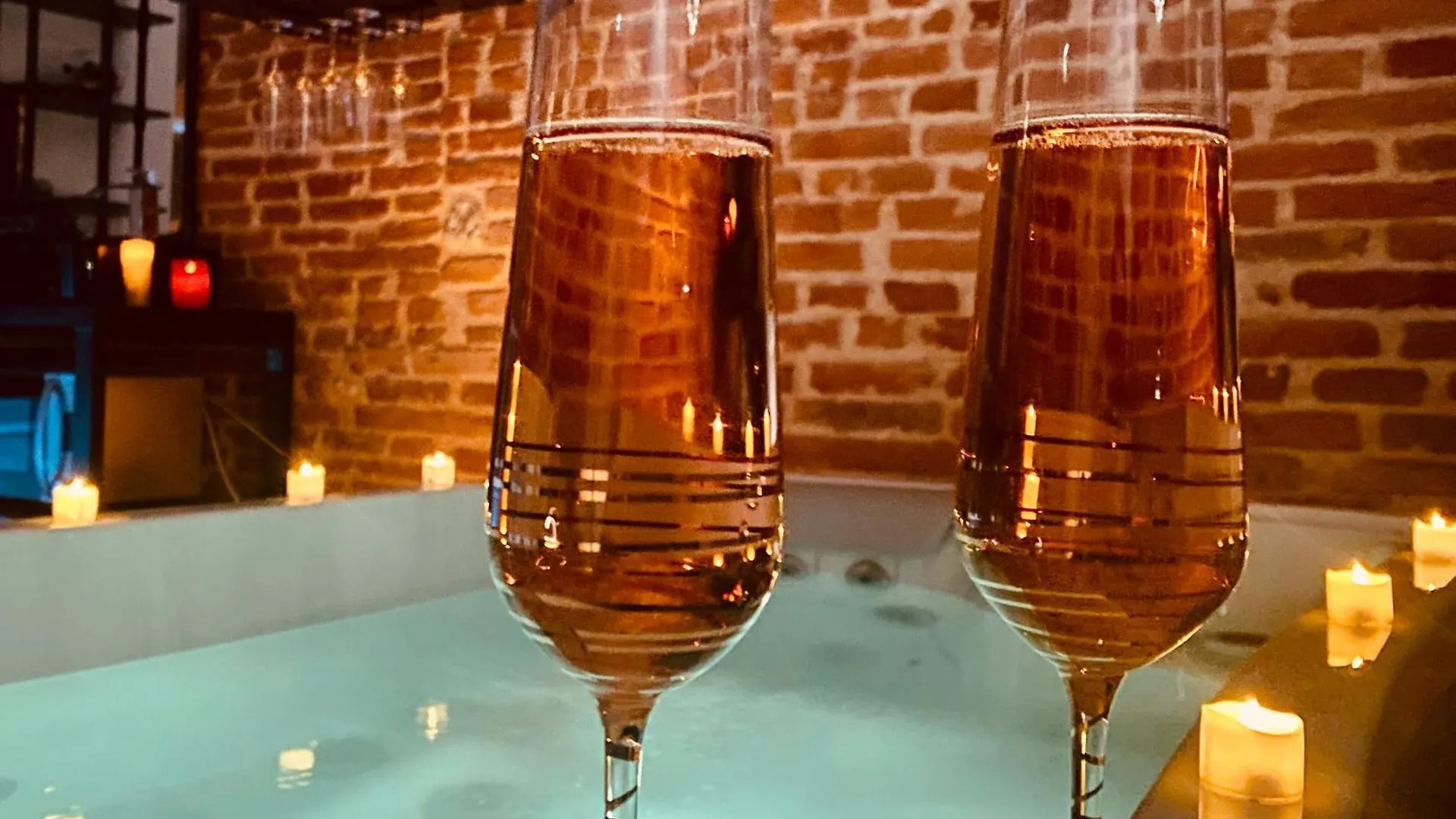 Πανσιόν Le Prieure - Suites Romantiques Spa Privatif, Piscine, Jardin, Massages Proche De Toulouse Verfeil  Γαλλία