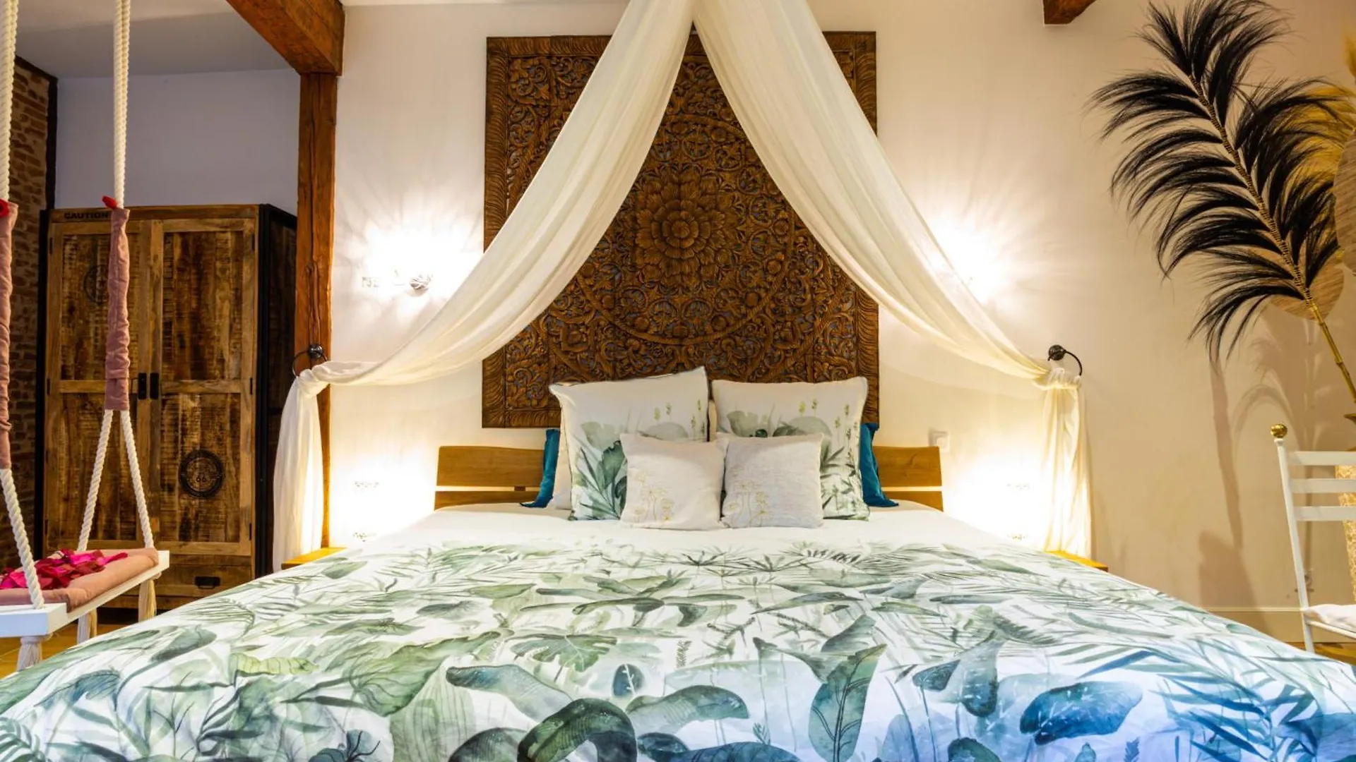 Le Prieure - Suites Romantiques Spa Privatif, Piscine, Jardin, Massages Proche De Toulouse Verfeil